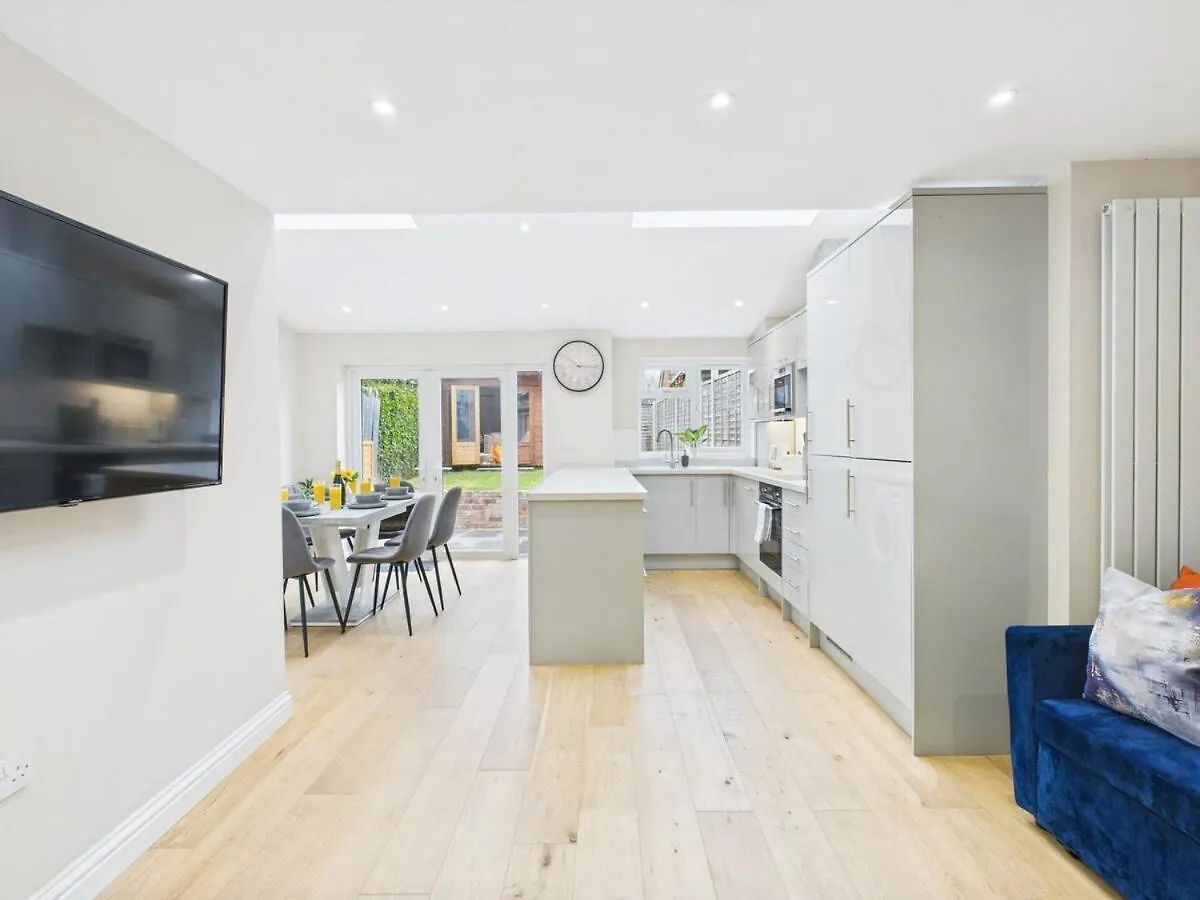 Holiday home New No 1 Park Street By Signature Stays - 5 Bedroom House Central Cheltenham